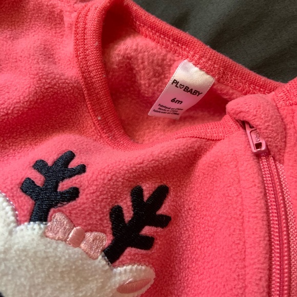 👶🏻 3 for $12 👶🏻 Reindeer bodysuit - fleece - Picture 2 of 2